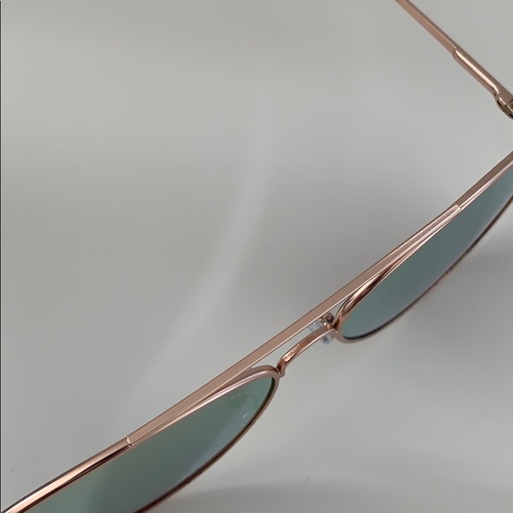 ๐ ๐ SUNGLASSES - Picture 3 of 8